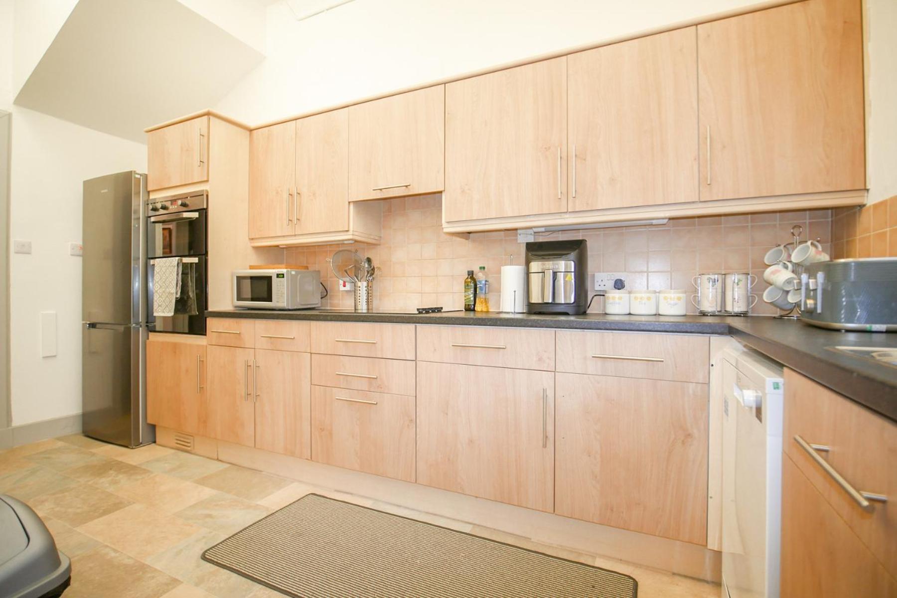 Telford Rd 5 Bedroom House Инвернес Екстериор снимка